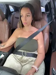 BelleLouiseVp webcam stripchat model stream image