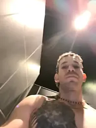 hazarcannn webcam model stream image