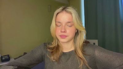 LindseyWatah webcam cam4 model stream image