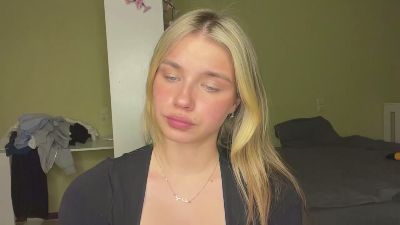 LindseyWatah webcam model stream image