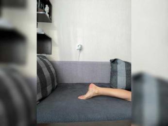 AdrienneBourget webcam model stream image