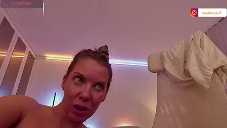 Nova-Lee webcam model stream image