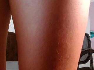 Harley Moore webcam model stream image