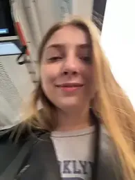 Sunny___Bunny webcam stripchat model stream image