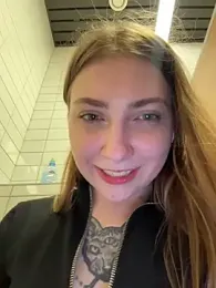 Sunny___Bunny webcam stripchat model stream image