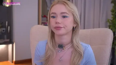 LexieLoree webcam stripchat model stream image