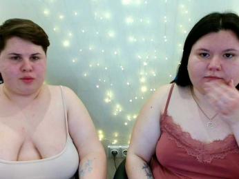 BeckyAndEllen webcam model stream image