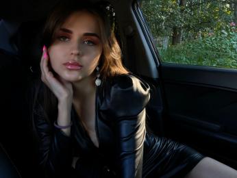 AngelicaShelly webcam model stream image