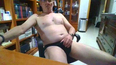 quique185bcn webcam cam4 model stream image