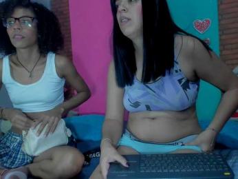 cumloves webcam model stream image