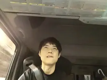 whitebriefboy webcam model stream image