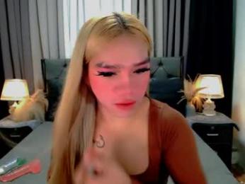 crytastal_lust1212 webcam chaturbate model stream image