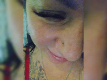 Nikoletta25 webcam bongacams model stream image