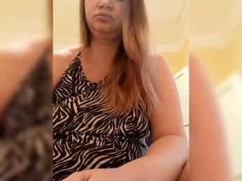 AugustinaCrys webcam model stream image