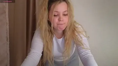 Milana15 webcam stripchat model stream image