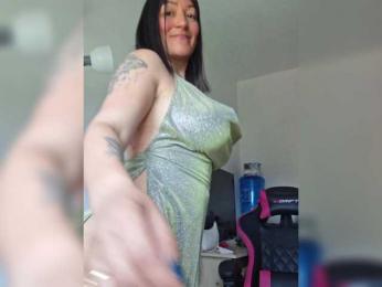 cristalboom webcam bongacams model stream image