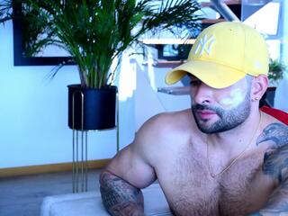 Lukhas webcam flirt4free model stream image