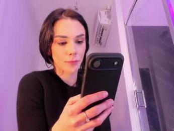 hotfallingdevil webcam model stream image