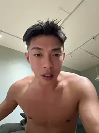 Yooo17 webcam stripchat model stream image