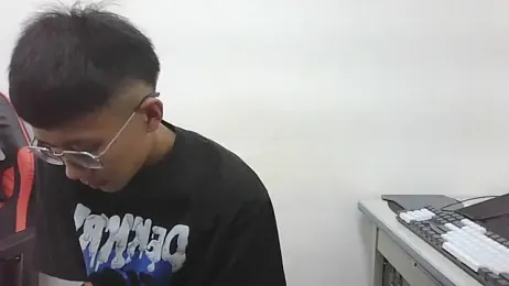 zhu000000 webcam model stream image