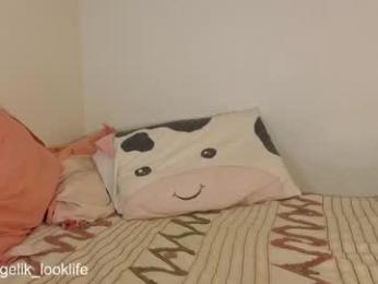 angelic_look webcam model stream image