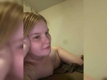 Amelia2004 webcam bongacams model stream image