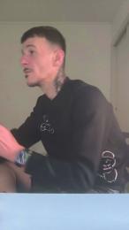 TuuNeenee30 webcam model stream image