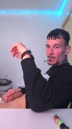 TuuNeenee30 webcam model stream image