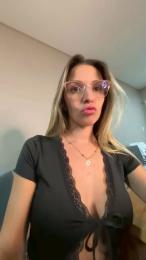 mia27nara webcam model stream image