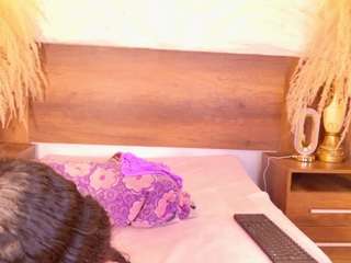 molly-jackson webcam model stream image