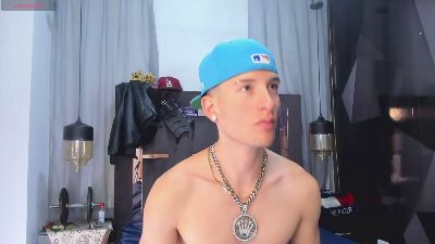 HunterHeat_ webcam model stream image