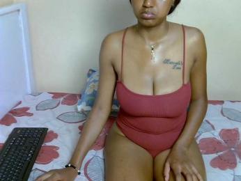 BunnyBlisss webcam model stream image