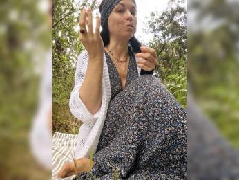 LilithNewdawn webcam model stream image