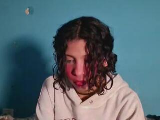 Petite Ariana webcam model stream image