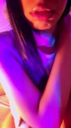 Aloneathome22 webcam model stream image