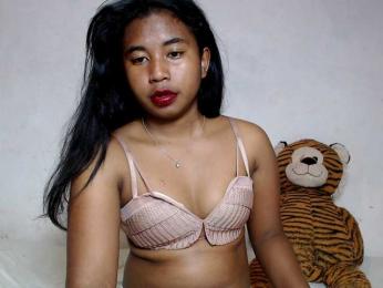 Pauliemarie webcam model stream image