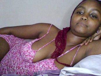 Prettyval webcam model stream image