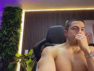 Dante Santos webcam flirt4free model stream image