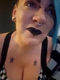 PinkTheHawk webcam model stream image