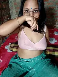 Cuterinki webcam model stream image