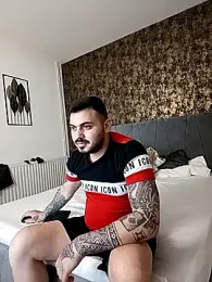 I_amAhille webcam stripchat model stream image