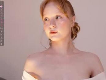 cute_shine webcam model stream image