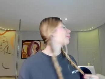 niaholland webcam model stream image