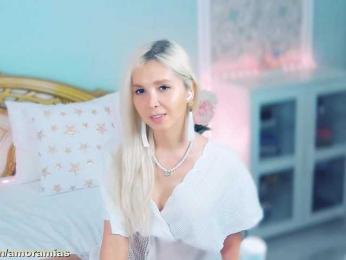 Amoramias webcam bongacams model stream image