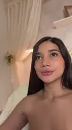 AlessiaVallmont webcam stripchat model stream image