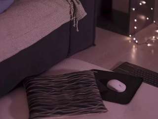 laracifika webcam model stream image
