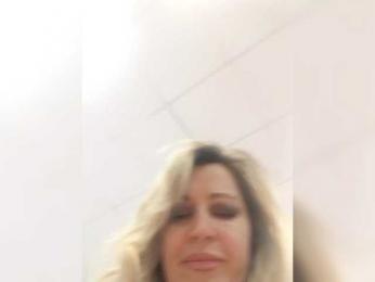 LagoonJoy webcam bongacams model stream image