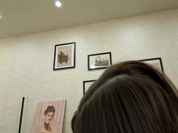 dolly-ll webcam bongacams model stream image