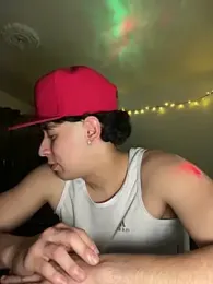 Maximuz1920 webcam model stream image