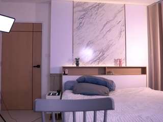 cutefoxy webcam model stream image